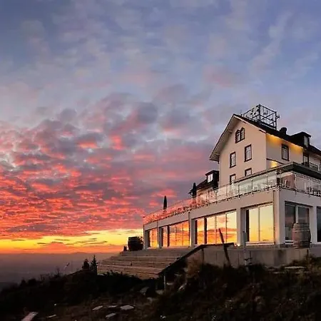 Berghaus Hochblauen ホテル