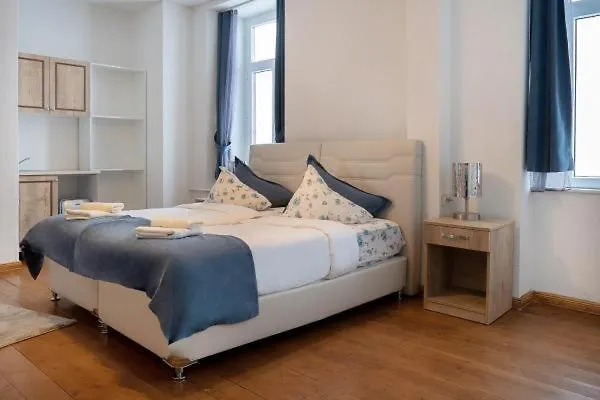 Berghaus Hochblauen 호텔 3*